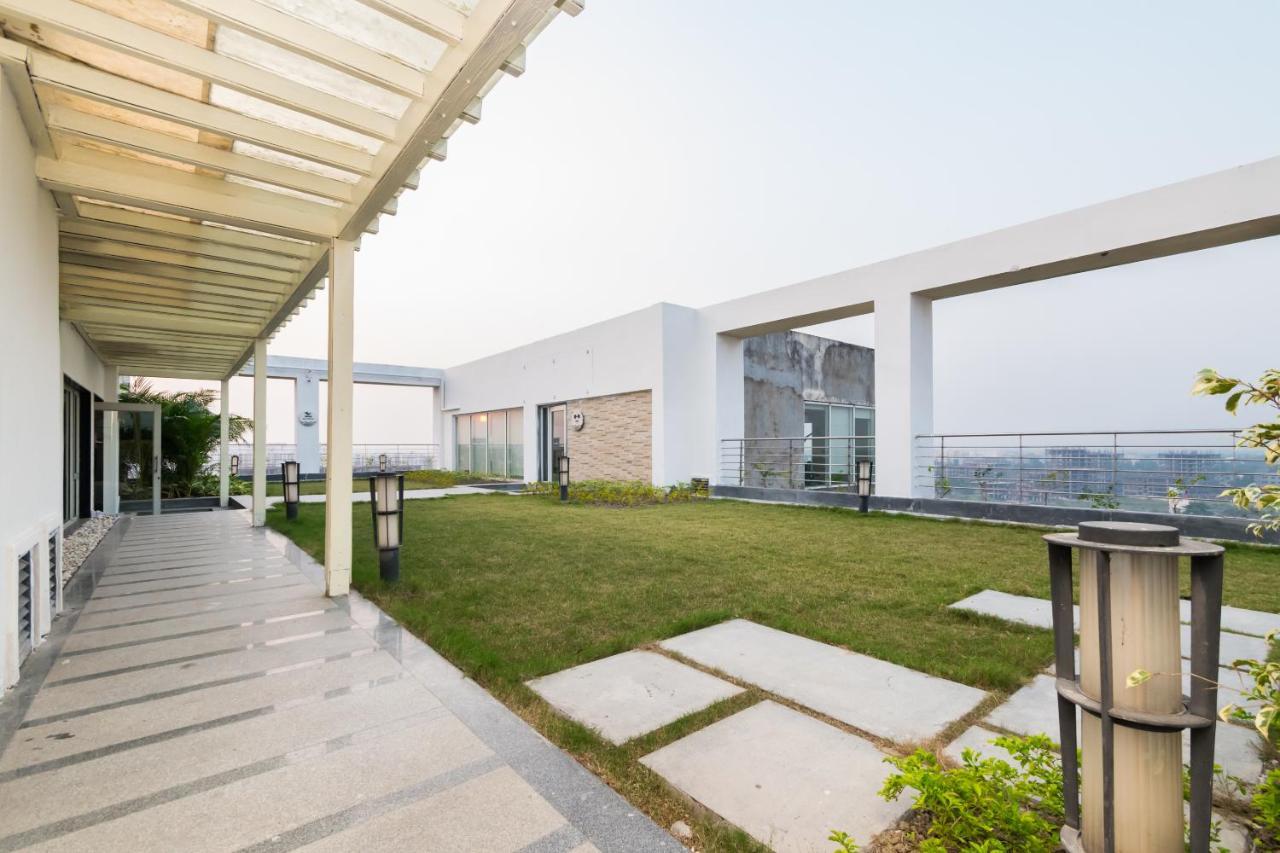 Capital O 10212 Hotel West Willows Xanadu كولكاتا المظهر الخارجي الصورة