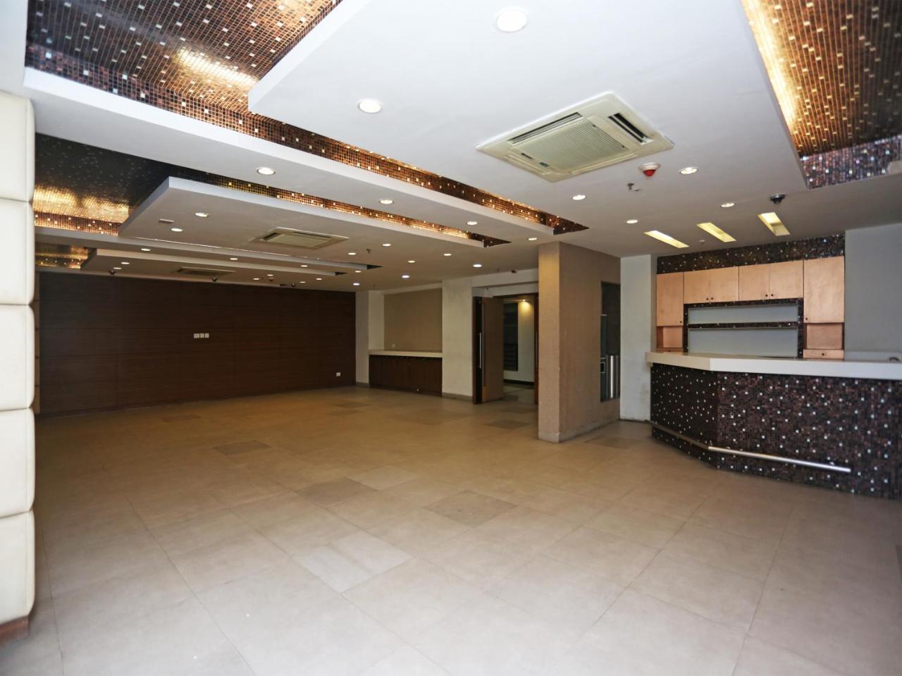 Capital O 10212 Hotel West Willows Xanadu كولكاتا المظهر الخارجي الصورة