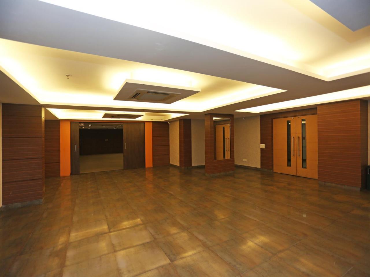 Capital O 10212 Hotel West Willows Xanadu كولكاتا المظهر الخارجي الصورة