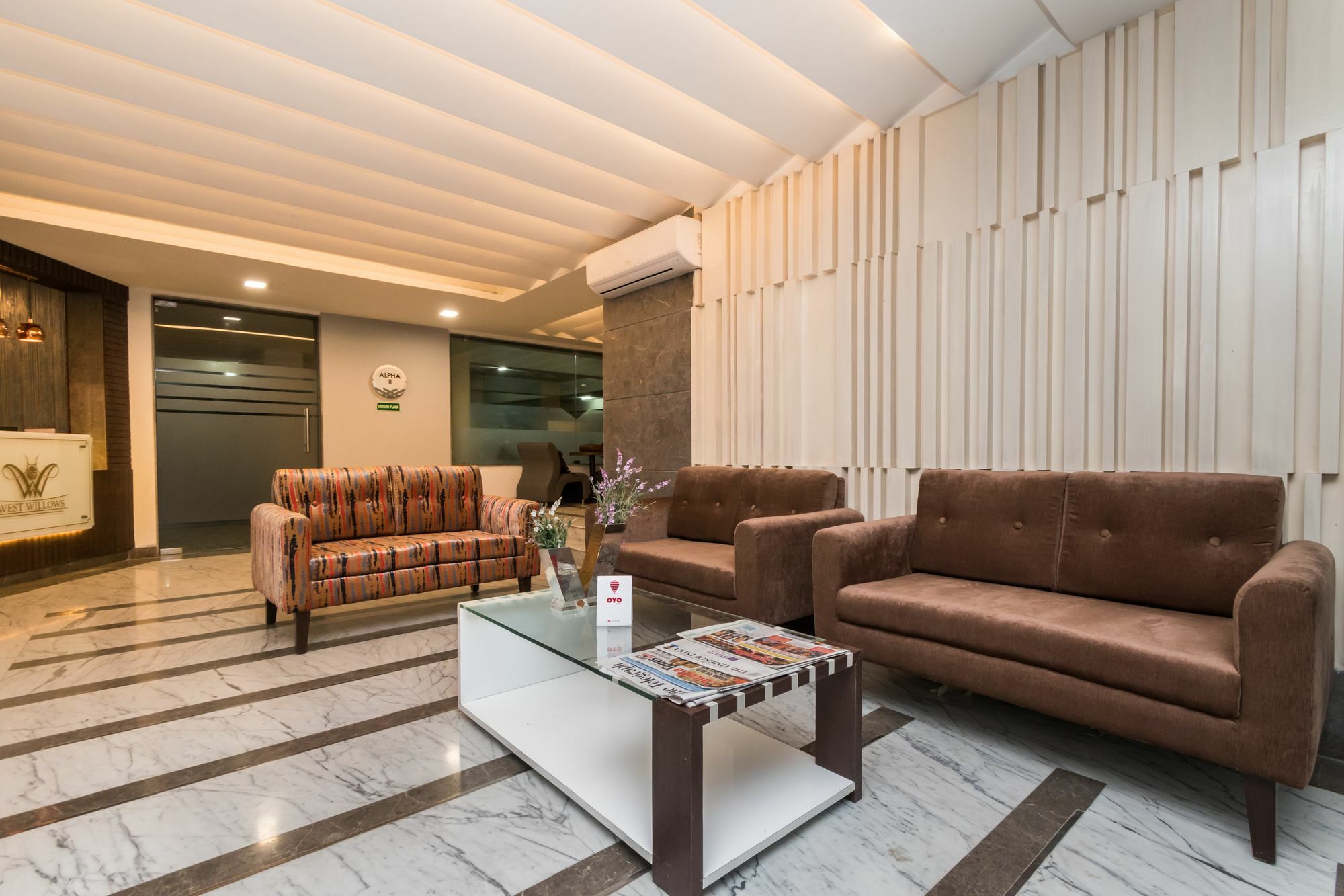 Capital O 10212 Hotel West Willows Xanadu كولكاتا المظهر الخارجي الصورة