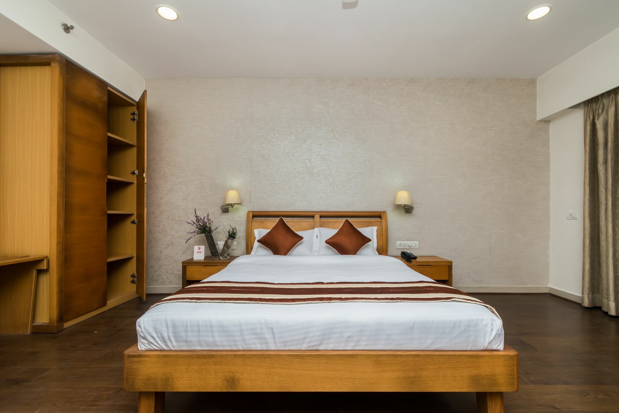 Capital O 10212 Hotel West Willows Xanadu كولكاتا المظهر الخارجي الصورة